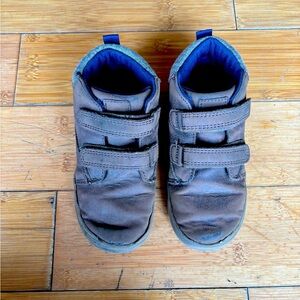 Cat & jack boys boots size 11